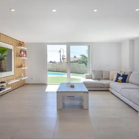 Beautiful With A Pool Albufeira