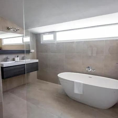 Beautiful With A Pool Вилла *