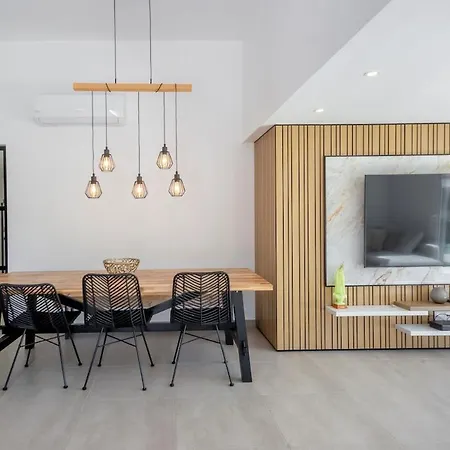 Beautiful With A Pool Вилла *