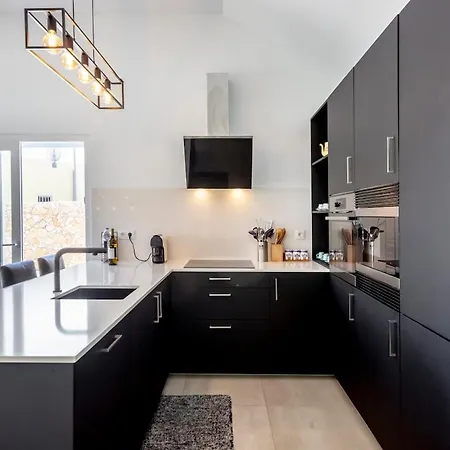 Beautiful With A Pool فيلة *