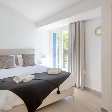 فيلة Beautiful With A Pool *